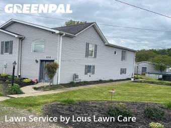 Lawn Mowing nearby Meadowlands, PA, 