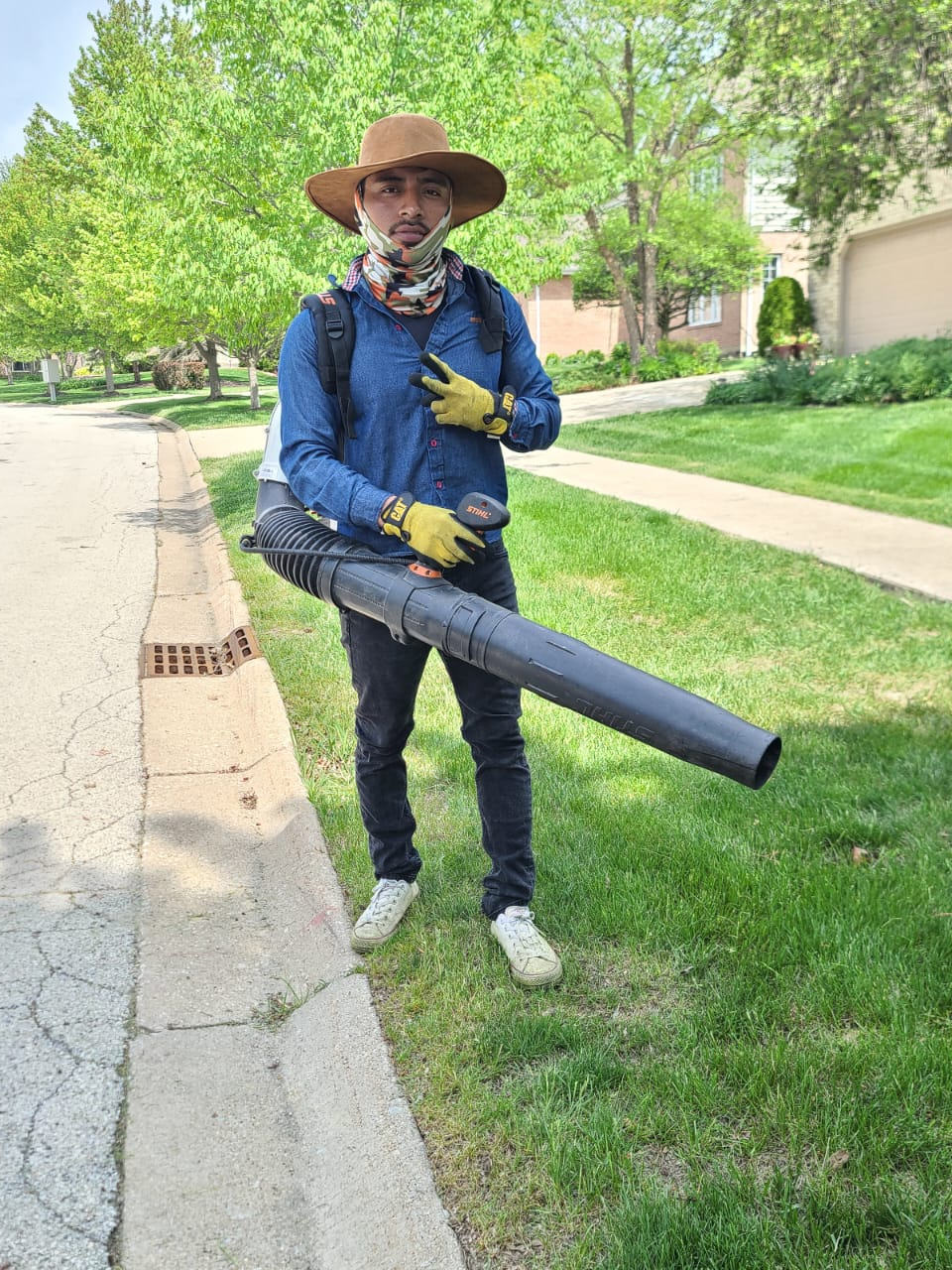 residential-lawn-cutting-businesses-in-Lombard-IL