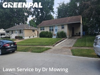 Lawn Mowing Service nearby Florissant, MO, 