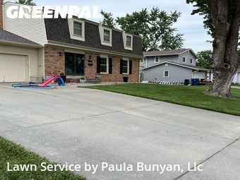Yard Cutting nearby Papillion, NE, 