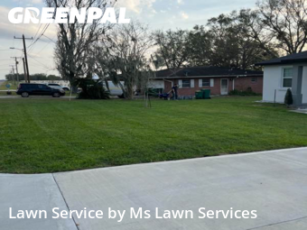 Lawn Cutting nearby Dundee, FL, 
