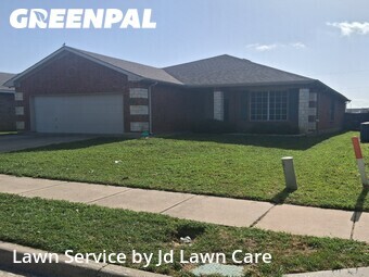 Grass Cutting nearby Fort Worth, TX, 
