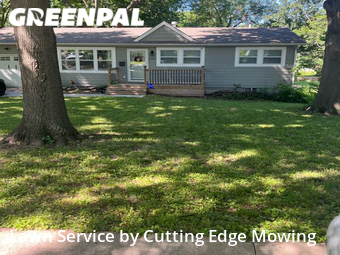 Grass Cutting nearby Gladstone, MO, 
