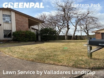 Grass Cutin Baytown,77521,Lawn Care Service by Valladares Landscap, work completed in Mar , 2026