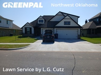 Lawn Mowing Service nearby Yukon, OK, 
