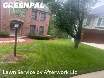 Lawn Cutting nearby Strongsville, OH, 
