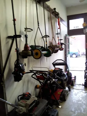 ET'S LAWN MOWER REPAIR SALES Photo 3