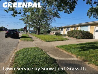 Lawn mowed in Mishawaka, 46545
