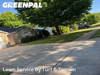 Lawn Mowing nearby Fayetteville, AR, 
