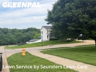 Grass Cut nearby Saint Ann, MO, 