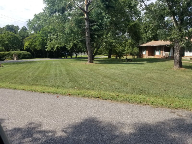 Lotta Lawn Care Lawn Care Services in Chattanooga, TN