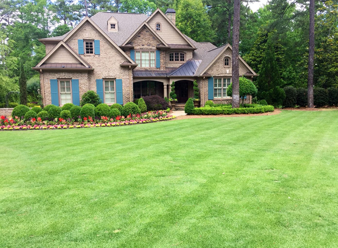 Order Lawn Care in Tampa, FL, 33626