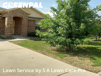 Lawn Cutting nearby Manor, TX, 