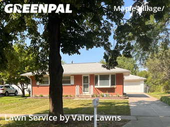 Lawn Mowing nearby Lincoln, NE, 