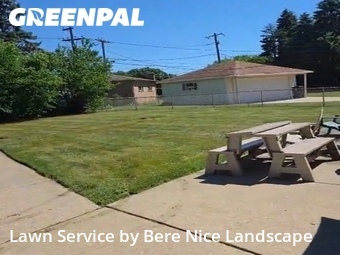 Lawn mowed in Niles, 60714