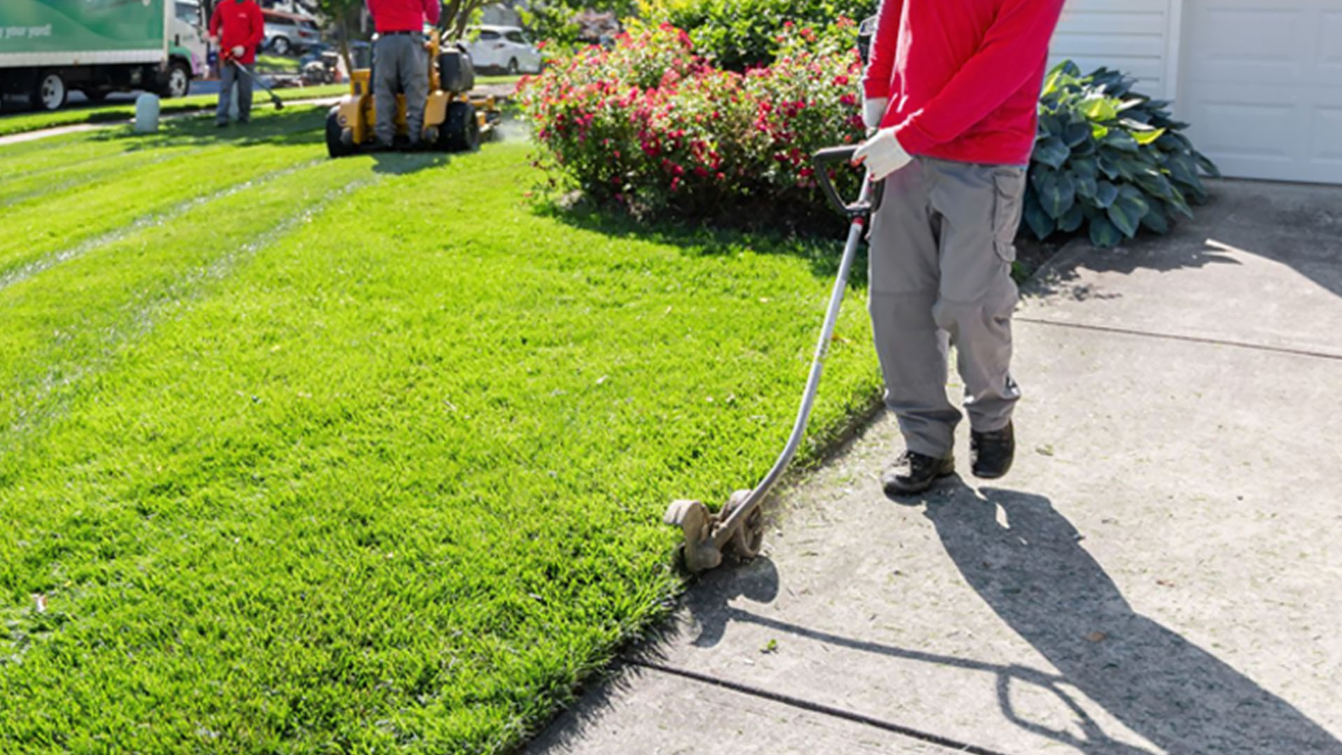 Survey: 175 homeowners share whether they edge before or after mowing