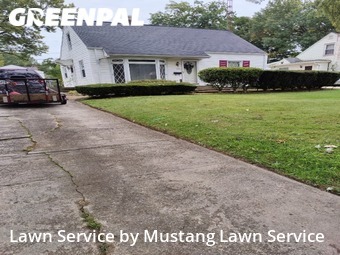 Grass Cutting nearby Warren, OH, 