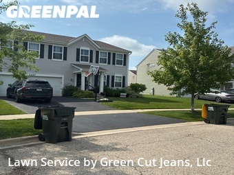 Lawn Mow nearby Volo, IL, 