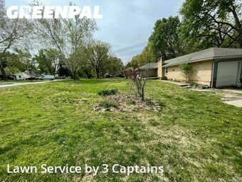 Grass Cut nearby Kansas City, KS, 