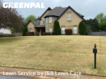 Lawn Maintenance nearby Leeds, AL, 