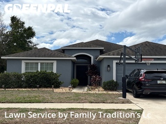 Yard Cutting nearby Riverview, FL, 