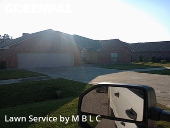 Lawn Mowing nearby Lafayette, LA, 