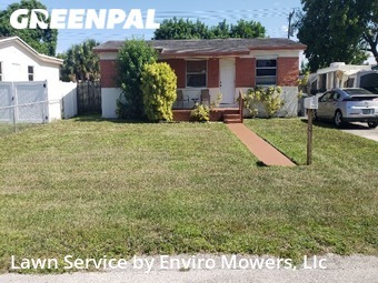 Grass Cutting nearby Hollywood, FL, 