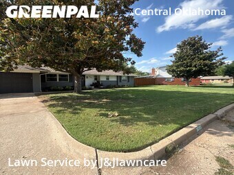 Lawn Service nearby The Village, OK, 