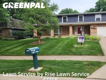 Lawn Maintenance nearby Bettendorf, IA, 