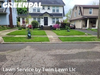 Lawn Cutting nearby Cleveland Heights, OH, 