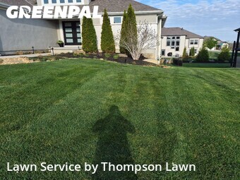 Lawn Service nearby Overland Park, KS, 
