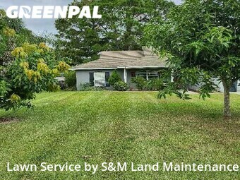 Lawn Mowing nearby Leesburg, FL, 