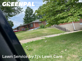 Grass Cutting nearby Berkeley, MO, 