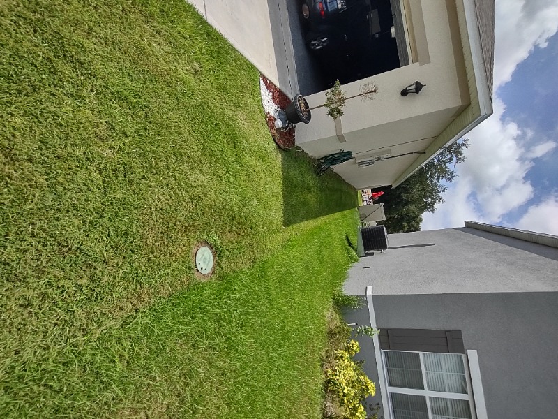 Lawn Mowing Contractor in Auburndale, FL, 33823