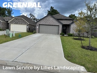 Grass Cutin Conroe,77301,Grass Cut by Lilies Landscaping, work completed in Dec , 2025