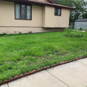 lawn-maintenance-in-Des Moines-IA