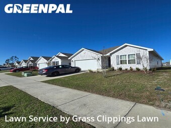 Lawn Cutting nearby Callaway, FL, 