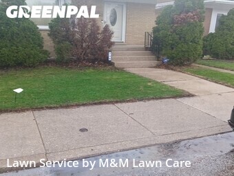 Lawn mowed in Calumet City, 60409