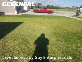 Lawn Care Service nearby Cedar Rapids, IA, 