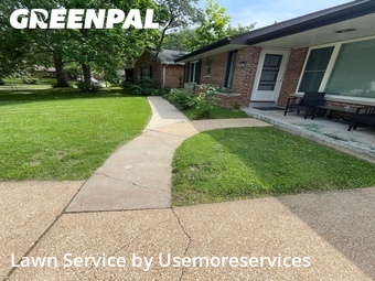 Lawn Cutting nearby University City, MO, 