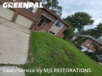 Lawn Mowing nearby Blue Springs, MO, 