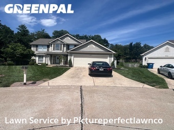 Lawn Cutting nearby Wildwood, MO, 