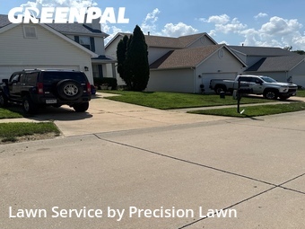 Lawn Maintenance nearby Florissant, MO, 