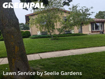 Grass Cutting nearby Oak Creek, WI, 