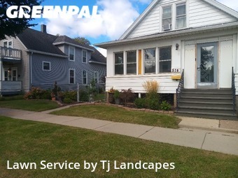 Lawn Cutting nearby Green Bay, WI, 