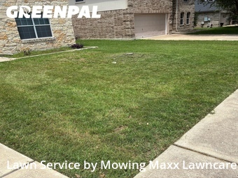 Lawn Mowing nearby Hutto, TX, 