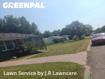 Lawn Cuttingin Midwest City,73110,Grass Cut by J.R Lawncare, work completed in Dec , 2025