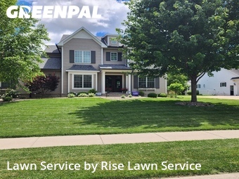 Grass Cutting nearby Bettendorf, IA, 