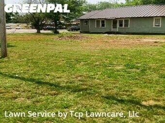 Lawn Care nearby Baxter Springs, MO, 