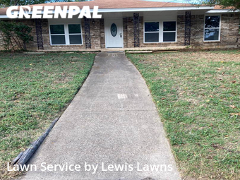 Lawn Mowing nearby De Soto, TX, 